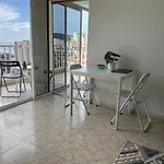 Americas Sea View And Apartment