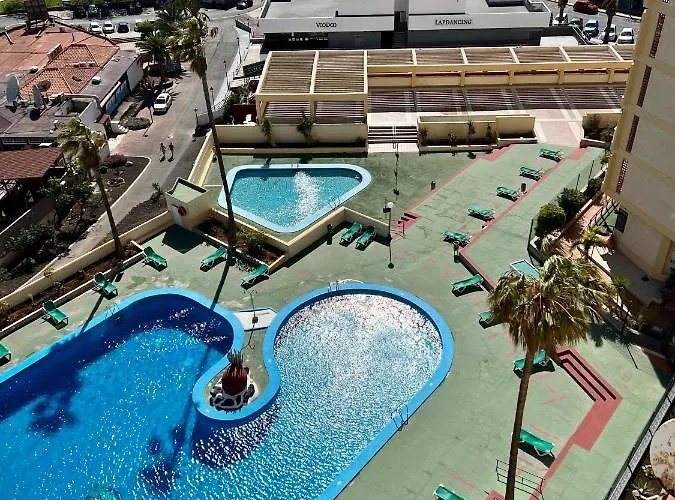 Americas Sea View And Apartment