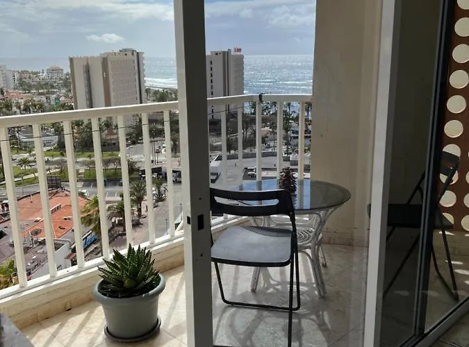 Americas Sea View And Apartman