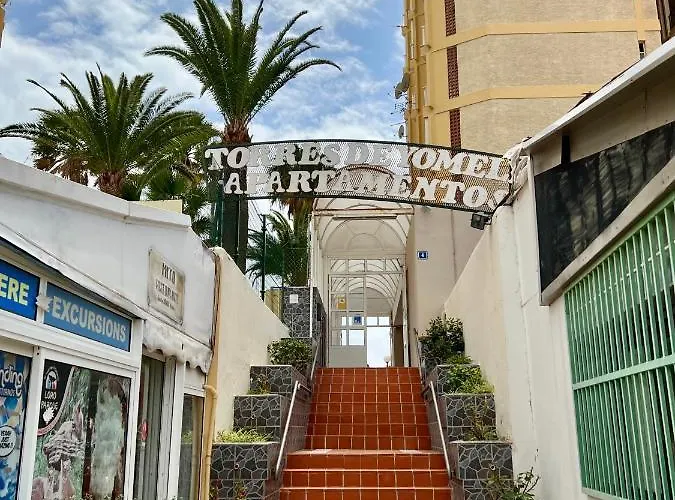 Americas Sea View And Apartament *